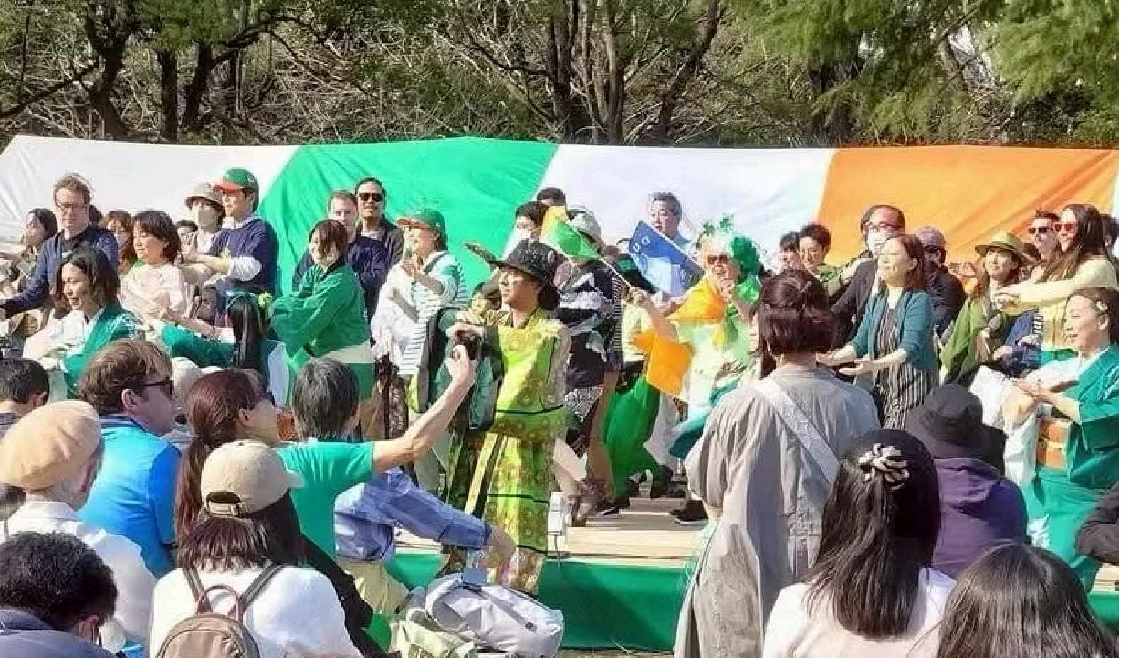 盆踊りの輪 — 日本とアイルランドの融合